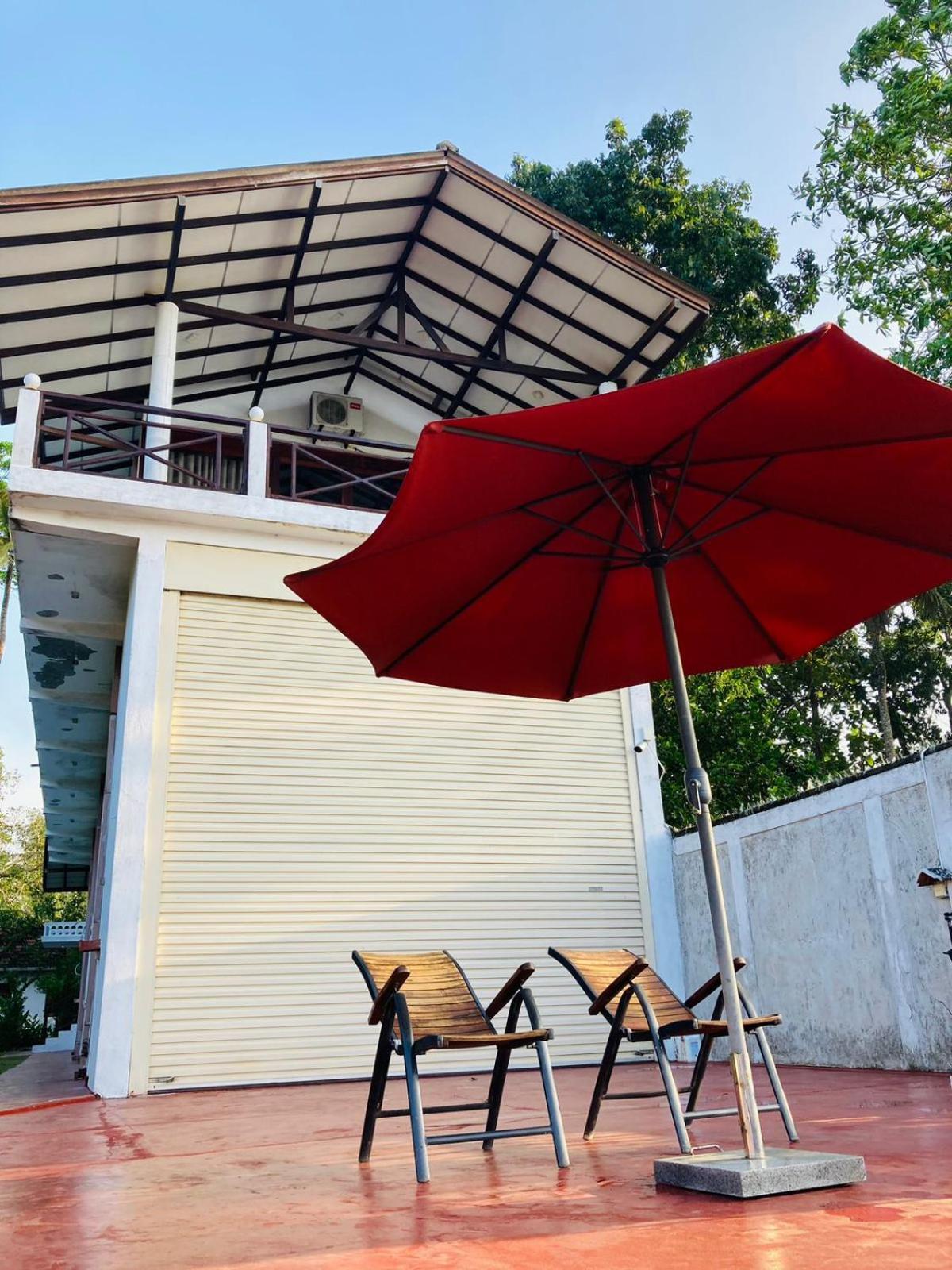 Skywalker Guest House 웰리가마 외부 사진