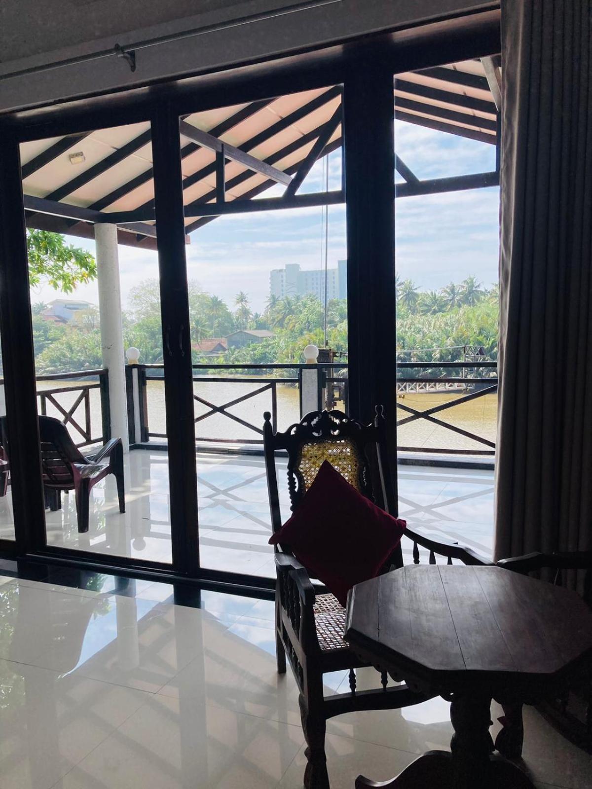 Skywalker Guest House 웰리가마 외부 사진
